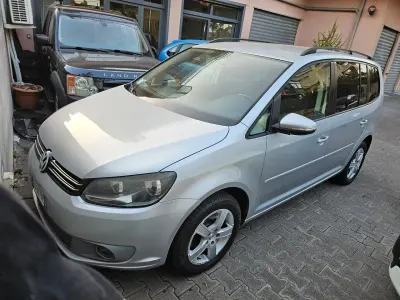 Usata VW Touran Comfortline 149 CV (109 kW) 2012 Argento Monovolume