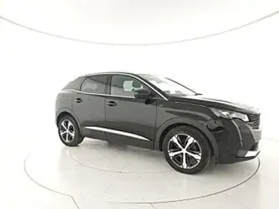 Usata Peugeot 5008 Allure 131 CV (96 kW) 2023 Argento SUV