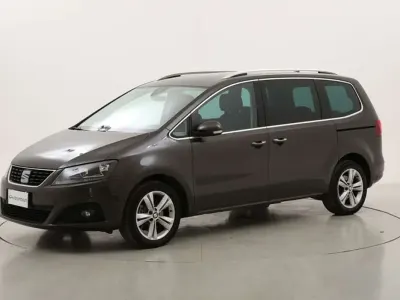 Begagnad Seat Alhambra XCELLENCE 150 HK (110 kW) 2020 Brun Minibuss