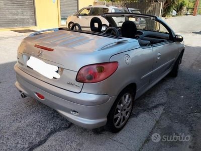 Usata Peugeot 206 CC 109 CV (80 kW) 2005 Cabrio