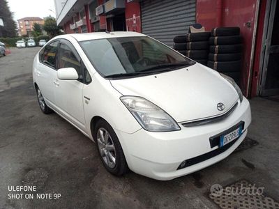 usata Toyota Prius Neopatentati 2007