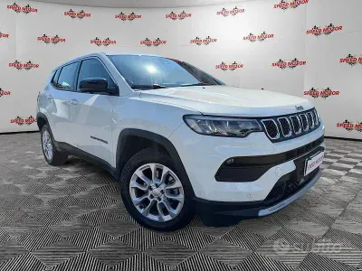 Usata Jeep Compass Altitude 131 CV (96 kW) 2024 Bianco SUV