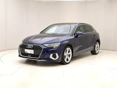 Usata Audi A3 Advanced 150 CV (110 kW) 2021 Blu Berlina