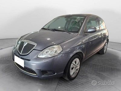 Usata Lancia Ypsilon 60 CV (44 kW) 2009 Grigio Utilitaria