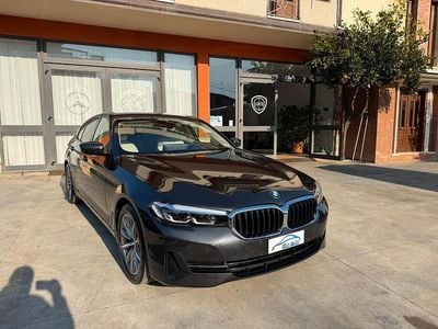 Usata BMW 518 Luxury Line 149 CV (109 kW) 2021 Grigio Berlina