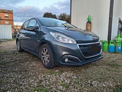 Usata Peugeot 208 Allure 75 CV (55 kW) 2016 Grigio Utilitaria