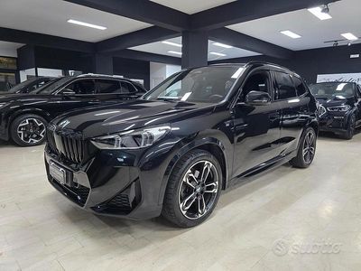 Käytetty BMW X1 M Sport 150 HP (110 kW) 2023 Musta Katumaasturi