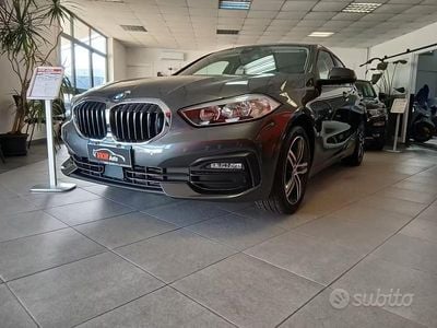 Usata BMW 116 Efficient Dynamics 116 CV (85 kW) 2021 Grigio Utilitaria