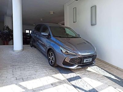 Nuova MG MG3 Luxury 102 CV (75 kW) 2026 Grigio Utilitaria