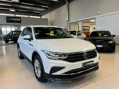 Usata VW Tiguan 150 CV (110 kW) 2024 Bianco SUV
