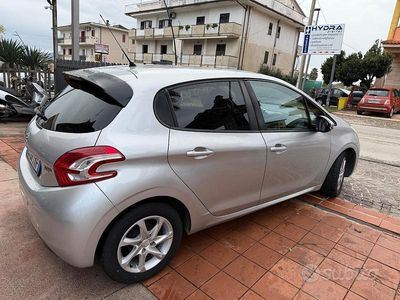 Usata Peugeot 208 S 68 CV (50 kW) 2013 Grigio Utilitaria