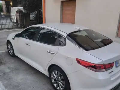 Usata Kia Optima 141 CV (103 kW) 2017 Berlina