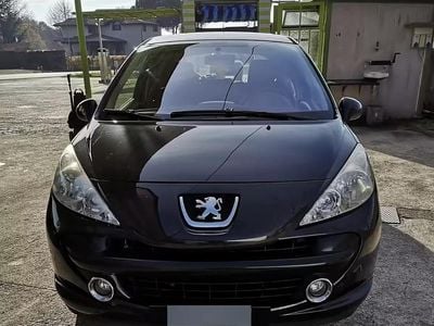 Usata Peugeot 207 90 CV (66 kW) 2007 Nero Berlina
