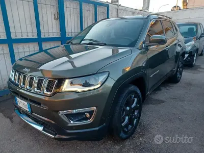 Usata Jeep Compass Limited 140 CV (102 kW) 2018 Verde SUV
