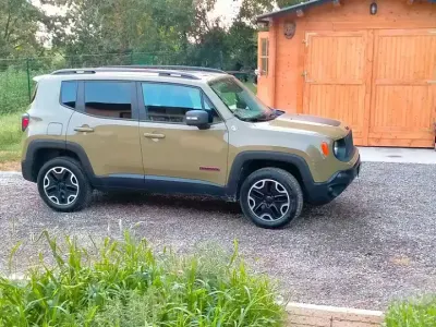 Usata Jeep Renegade Trailhawk 170 CV (125 kW) 2015 Verde SUV