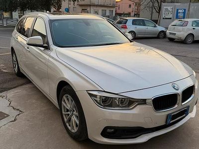 Usata BMW 316 Luxury Line 116 CV (85 kW) 2017 Bianco Station wagon