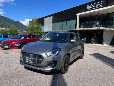 Usata Suzuki Swift 83 CV (61 kW) 2020 Grigio Utilitaria