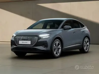 Usado Audi Q4 Sportback e-tron Business 88 kW (121 CV) 2024 Gris SUV