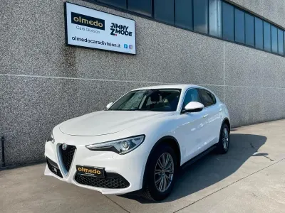 Usata Alfa Romeo Stelvio Business 160 CV (117 kW) 2021 Bianco SUV