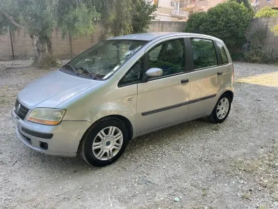 Usata Fiat Idea Emotion 101 CV (74 kW) 2005 Grigio Monovolume