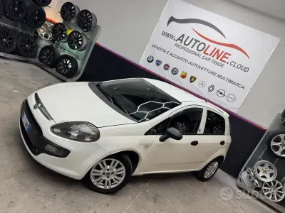 Usata Fiat Punto Evo 77 CV (56 kW) 2011 Bianco Utilitaria