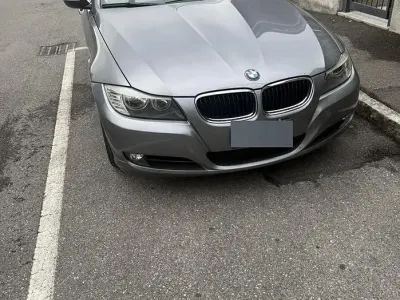 Usata BMW 318 143 CV (105 kW) 2009 Grigio Berlina