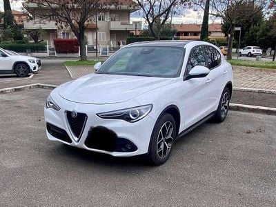 Usata Alfa Romeo Stelvio 209 CV (153 kW) 2018 Bianco SUV