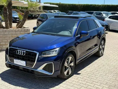 Usata Audi Q2 S-Line 150 CV (110 kW) 2022 Blu navarra metallizzato SUV