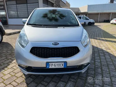 Usata Kia Venga 90 CV (66 kW) 2018 Grigio Utilitaria