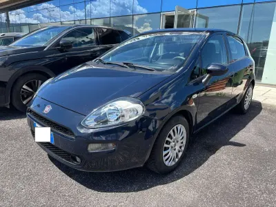 Usata Fiat Punto Street 95 CV (69 kW) 2017 Blu/azzurro Utilitaria