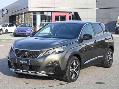 Usata Peugeot 3008 GT-line 131 CV (96 kW) 2019 Grigio SUV