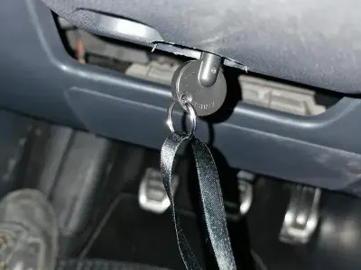 Usata VW Polo Cross 90 CV (66 kW) 2015 Grigio Utilitaria