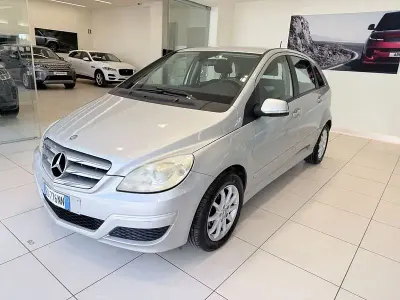 Usata Mercedes B180