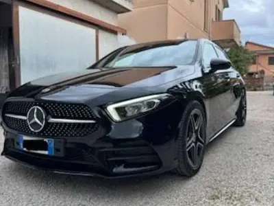Usado Mercedes A200 Premium 163 HP (119 kW) 2021 Preto Citadino