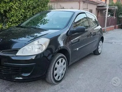 Usata Renault Clio II 65 CV (47 kW) 2008 Nero Berlina