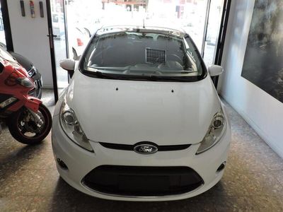 usata Ford Fiesta 1.4 TDCi 70CV 5 Porte Titanium Neopate