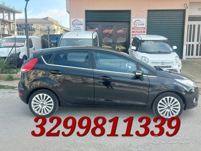 Usata Ford Fiesta Titanium 95 CV (69 kW) 2010 Nero Utilitaria