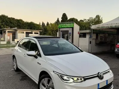Usata VW Golf VIII 150 CV (110 kW) 2020 Bianco Berlina