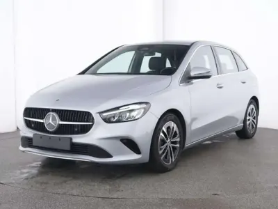Usata Mercedes B200 163 CV (119 kW) 2025 Argento Utilitaria