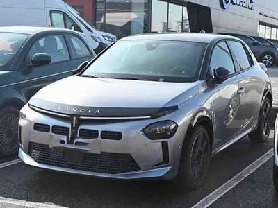 Nuova Lancia Ypsilon 101 CV (74 kW) 2025 Grigio Utilitaria