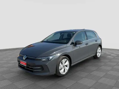 Usata VW Golf VIII 150 CV (110 kW) 2025 Dolphin grey