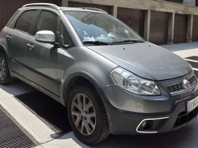 Usata Fiat Sedici Emotion 120 CV (88 kW) 2013 SUV