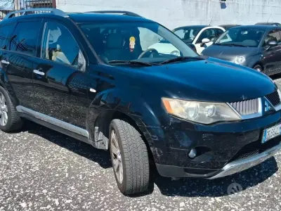 Usata Mitsubishi Outlander 140 CV (102 kW) 2008 Nero SUV