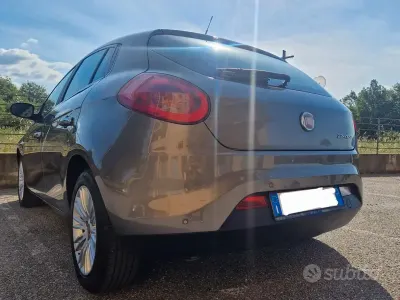 Usata Fiat Bravo 120 CV (88 kW) 2011 Marrone Utilitaria