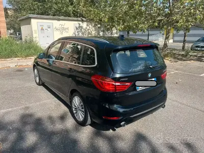 Usado BMW 220 Gran Tourer Comfort Edition 190 HP (139 kW) 2015 Preto Monovolume