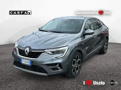 Usata Renault Arkana Intens 140 CV (102 kW) 2023 Grigio SUV