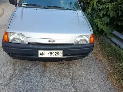 Usata Ford Fiesta 49 CV (36 kW) 1989 Utilitaria