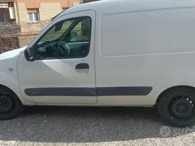 Usata Renault Kangoo 57 CV (41 kW) 2008 Monovolume