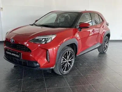Usata Toyota Yaris Cross Lounge 116 CV (85 kW) 2022 Rosso SUV