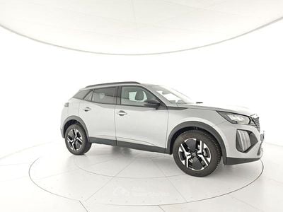 Usata Peugeot 2008 Allure 102 CV (75 kW) 2025 Argento SUV